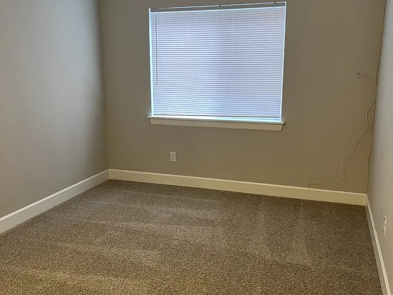15411 Coles Ct SE — Photo 15