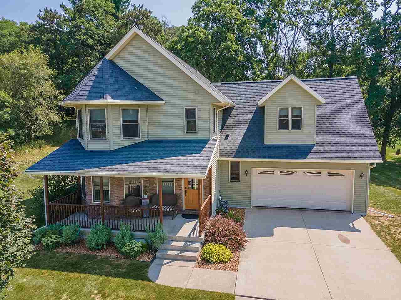 2002 Retzlaff Dr, Reedsburg, WI 53959 Zillow