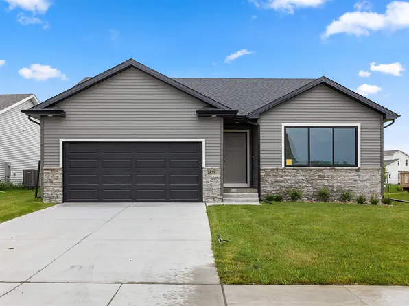 1835 Tuscany Dr SE, Altoona, IA 50009