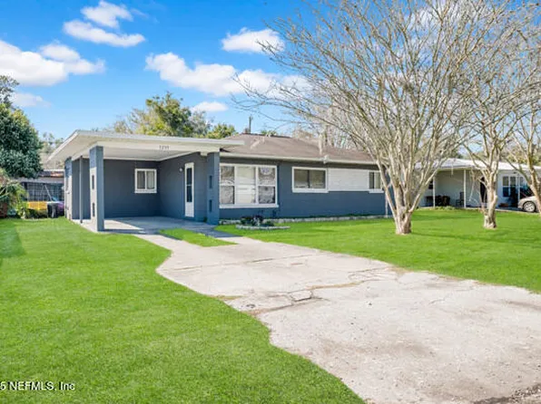 3209 WEAVER Road, Palatka, FL 32177