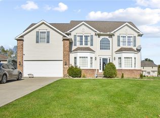 309 Country Ln, Richmond Heights, OH 44143