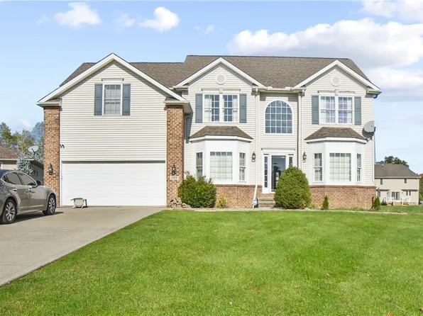 309 Country Ln, Richmond Heights, OH 44143