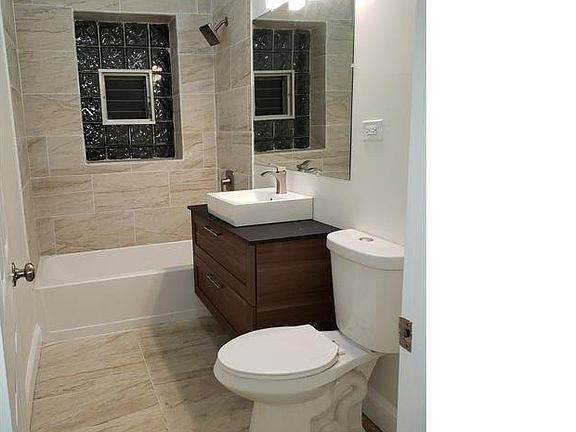 4th image of 1903 E 74th St #3