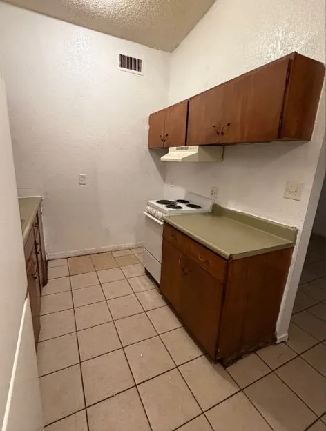 1 bed, 700 sqft, $850 — Photo 2