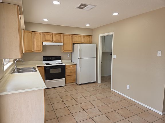 5th image of 2334 W Olla Ave
