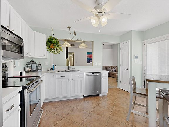 4th image of 2209 High Desert Cir NE