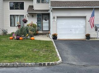 25 Park Meadow Ln, West Long Branch, NJ 07764