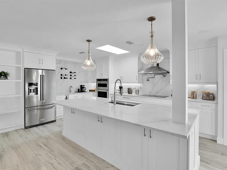 17026 Bay St — Photo 27