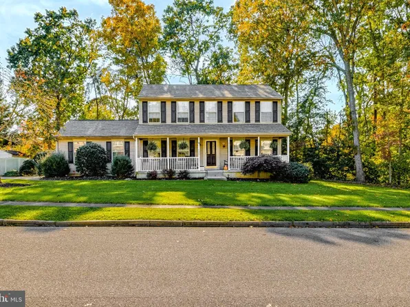 135 Carriage Hill Cir, Mantua, NJ 08051