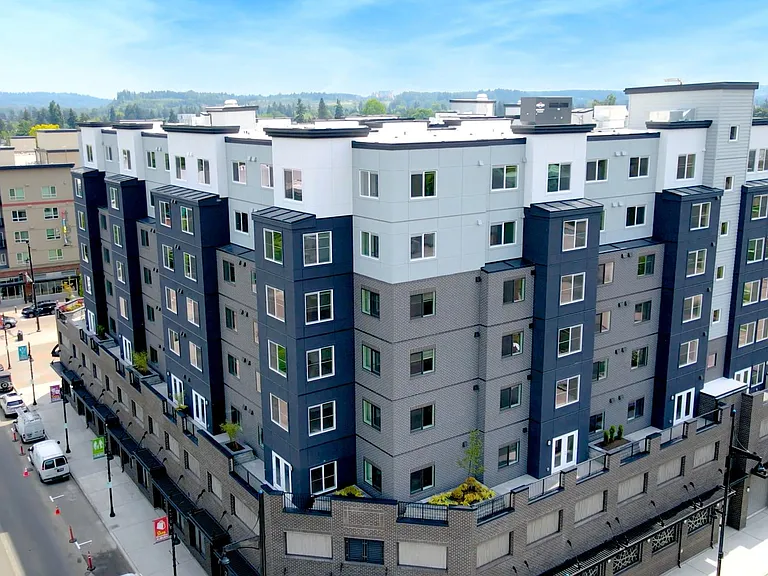 Legacy Plaza Senior Living Apartments — Photo 23