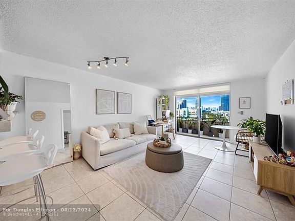 3rd image of 465 Ocean Dr APT 1104