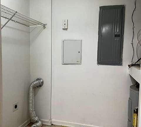 5th image of 10303 Waldrop Pl