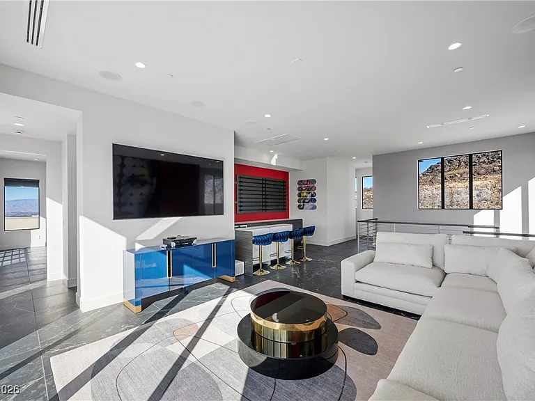 577 Overlook Rim Dr — Photo 39