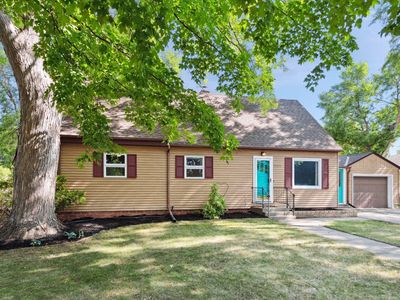 1721 15th St E, Glencoe, MN, 55336