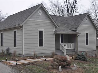 927 N Fairview St, Bloomington, IN 47404