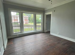 727 W Park, Waterloo, IA 50701