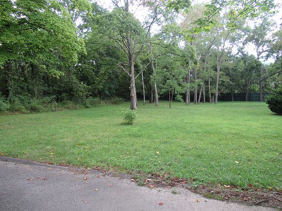 2nd image of 158 Crawford Ln