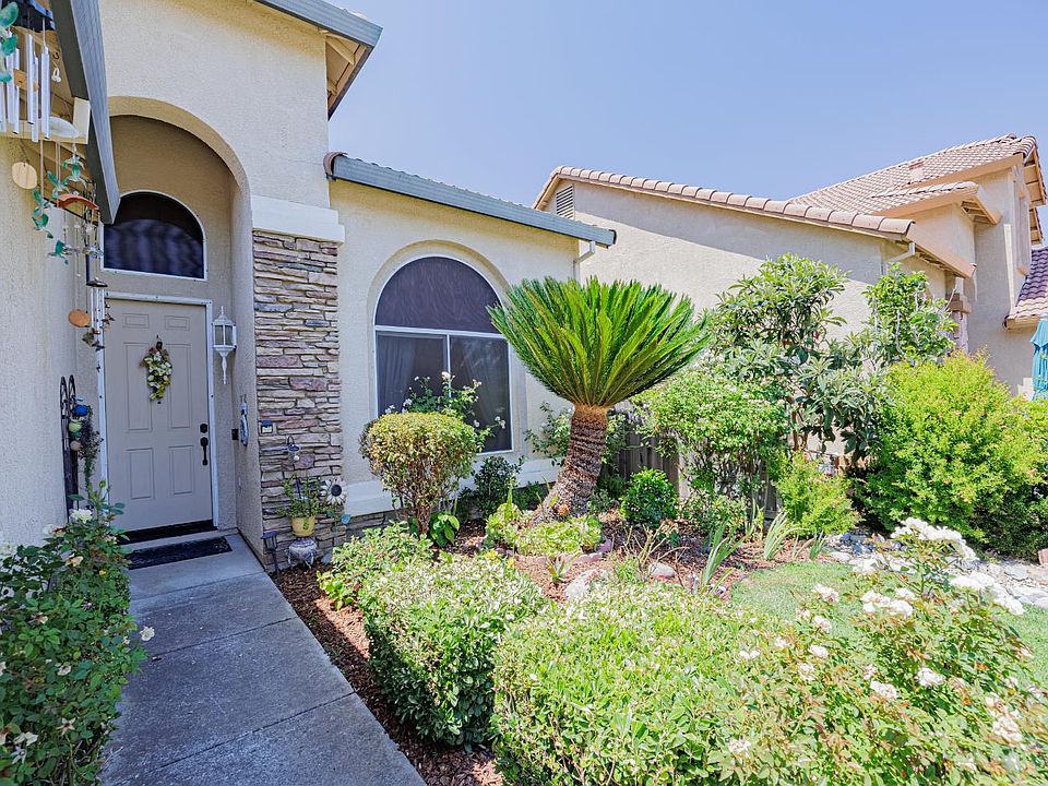 mocigoma♡ Gumuchian G. Boutique 18k White Gold Diamond Daisy Necklace