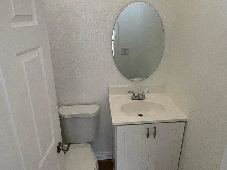 2428 Imperial Ave — Photo 9