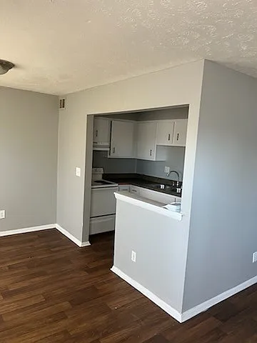 Glen Hollow Apartments — Photo 1