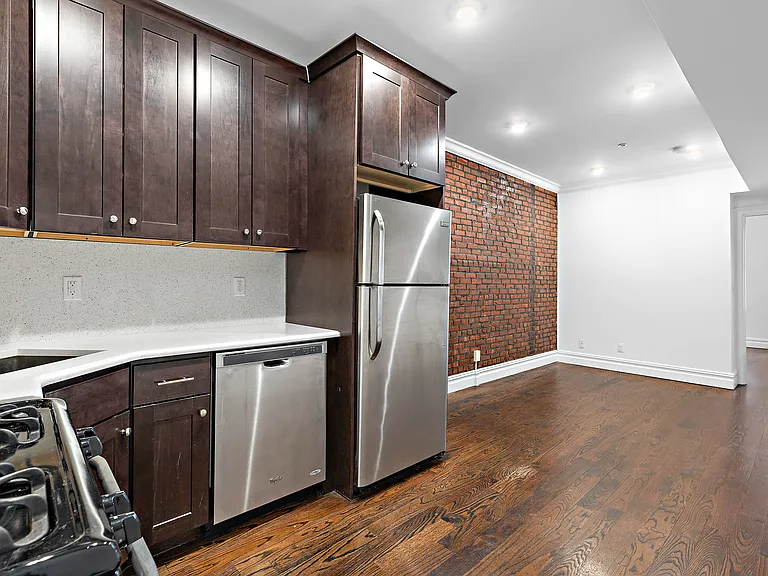 305 1st St #3L — Photo 3