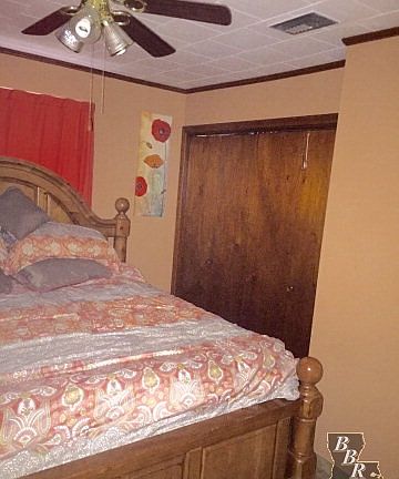 3rd image of 302 Mary Hughes Dr