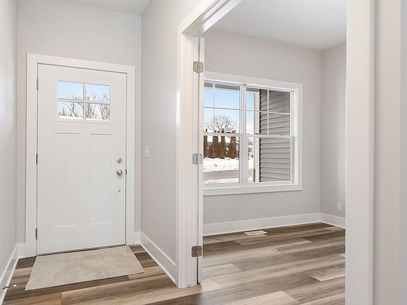 2nd image of 1438 Eagleshore Ct