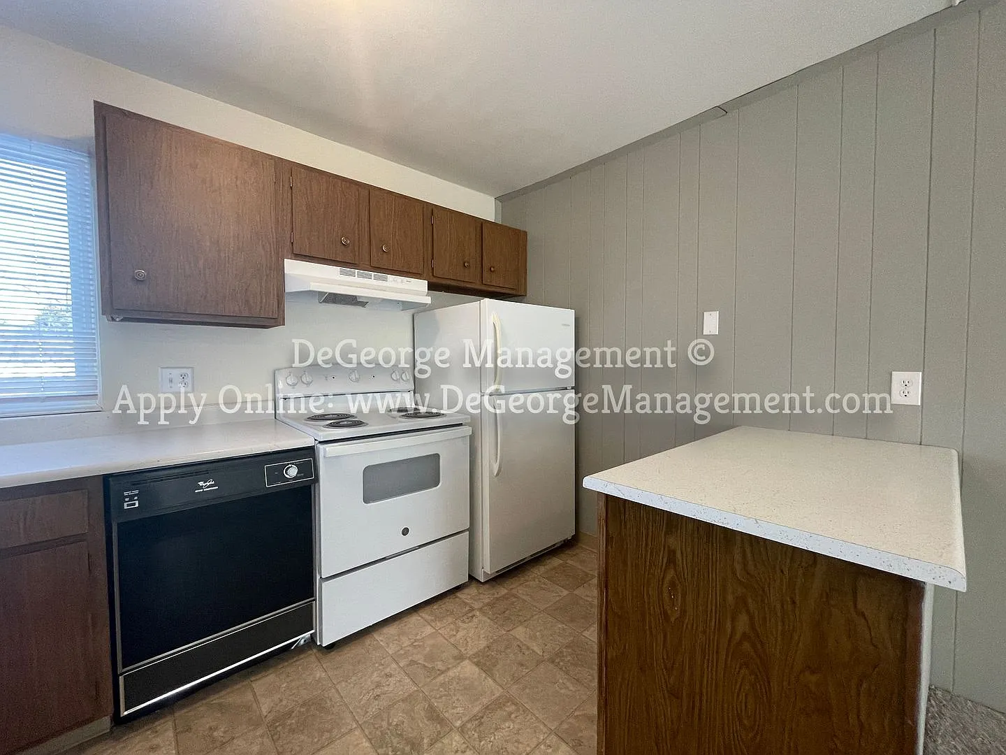 Parkview Apartments — Photo 3