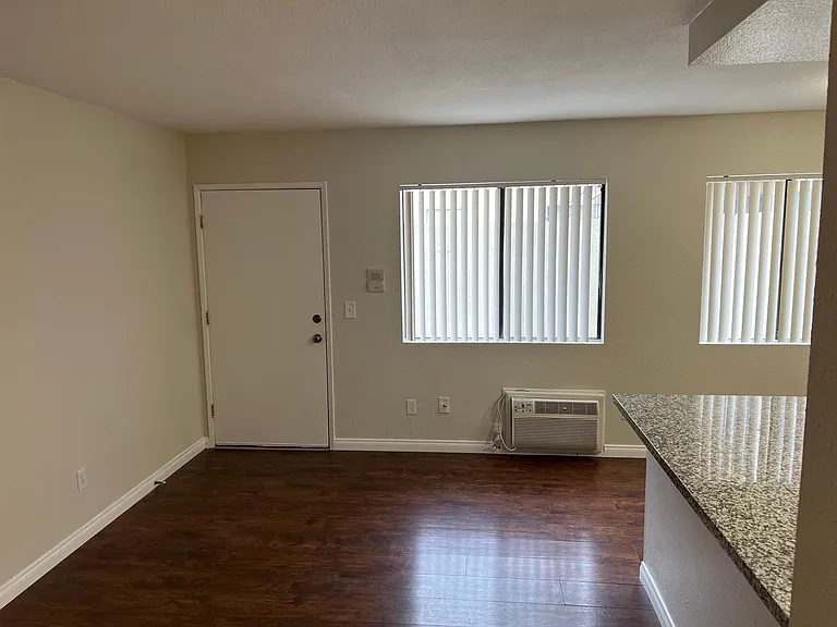4326 Oregon St #2 — Photo 9
