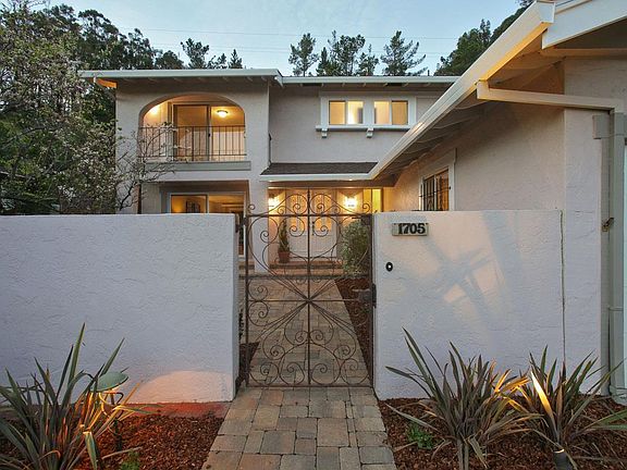 3rd image of 1705 Los Altos Dr