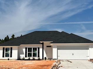 10140 American Farms Rd, Milton, FL 32583