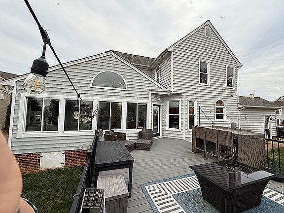 5th image of 111 Lonetree Ct