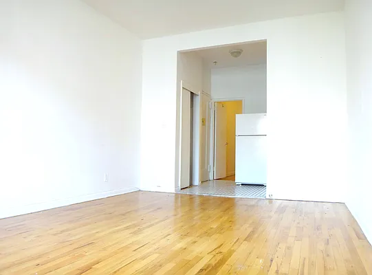 Rented by Paley Management | media 12