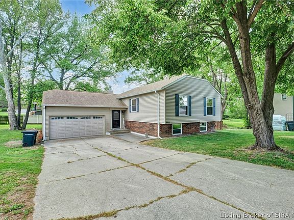 2nd image of 1411 Blackwood Court