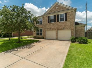 13020 Imperial Shore Dr, Pearland, TX 77584
