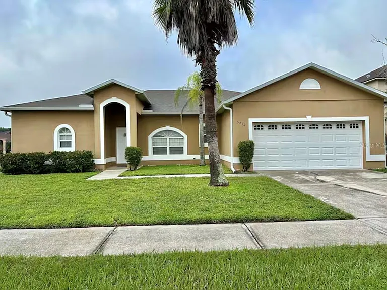 5212 Jasmine Trace Ln — Photo 1