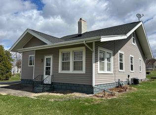 311 N Stanton St, Davis, IL 61019