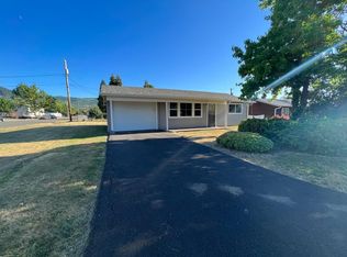 194 E 3rd St, Lowell, OR 97452