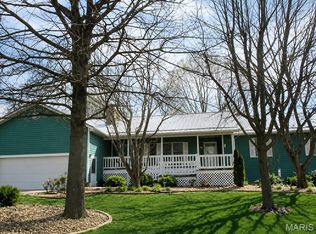10950 Harris Ct, Rolla, MO 65401