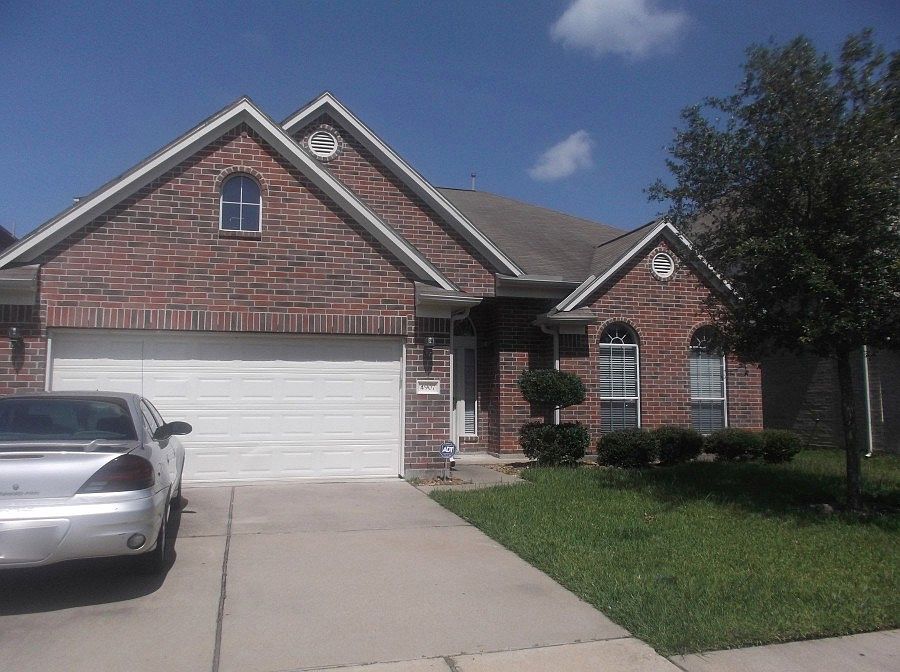 1st image of 4907 Upland Dale Ct
