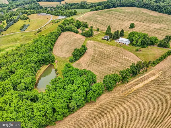 1269 Possum Ln, Leesport, PA 19533