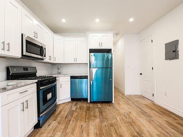 1st image of 1530 E 96th St #2NDFLOOR