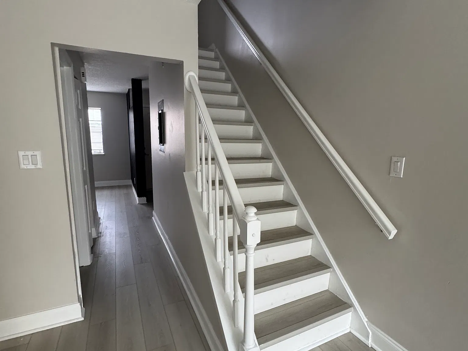 2 bed, 1.5 bath, 1000 sqft, $1,600 — Photo 4