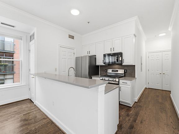 5th image of 1340 Q St NW APT 23