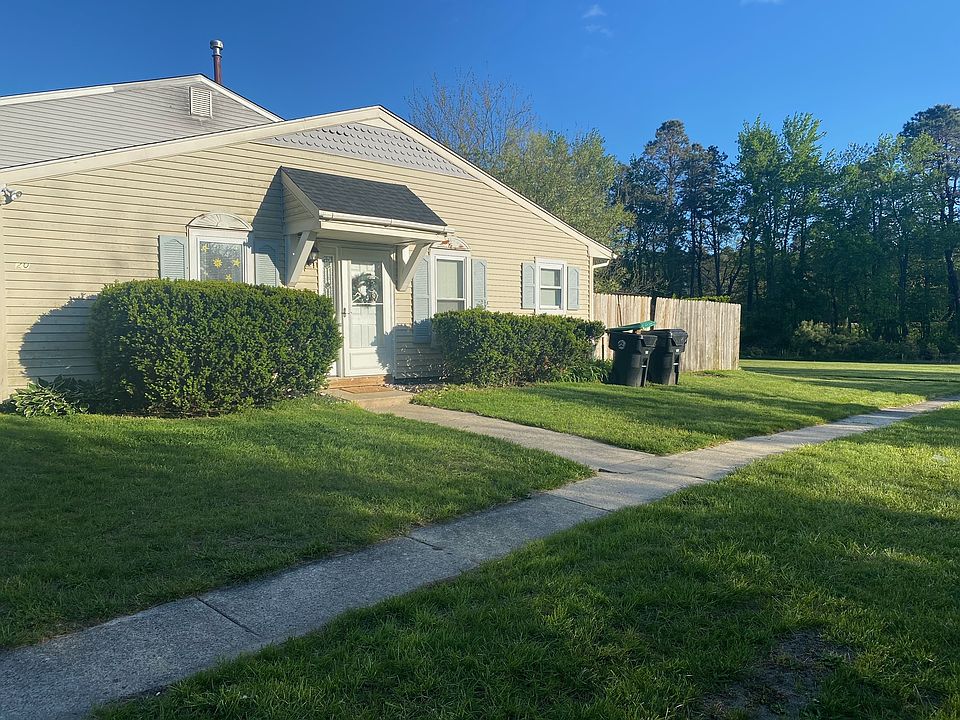 2nd image of 20 Magnolia Ct