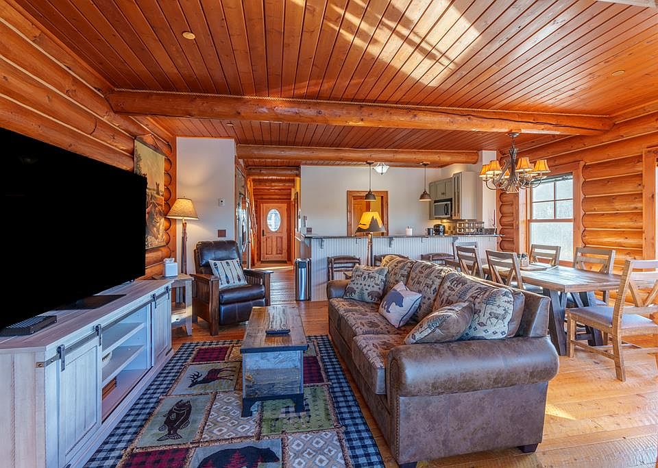 31 Bayside Dr Saranac Lake, NY, 12983 Apartments for Rent Zillow