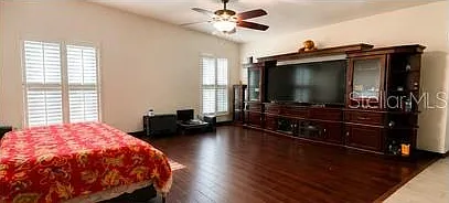 1858 N Prairie Dunes Ct — Photo 3
