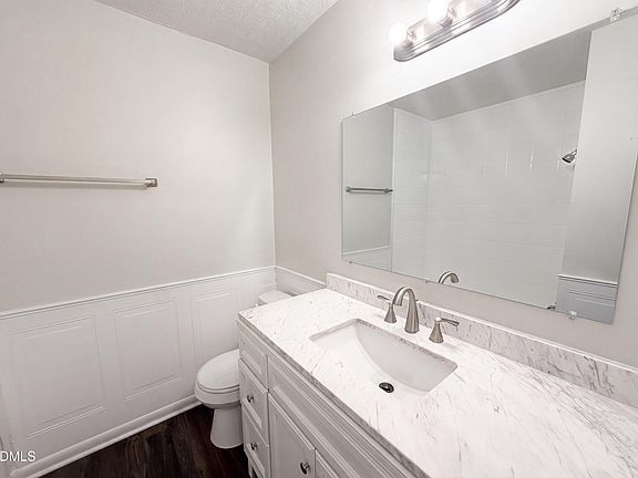 5th image of 6205 Dello St
