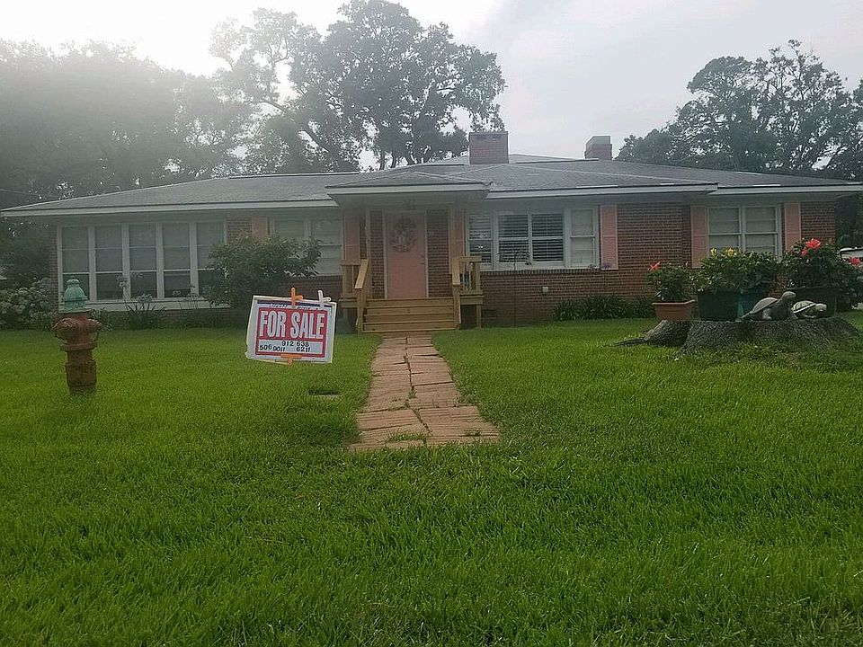 1st image of 629 Delegal St