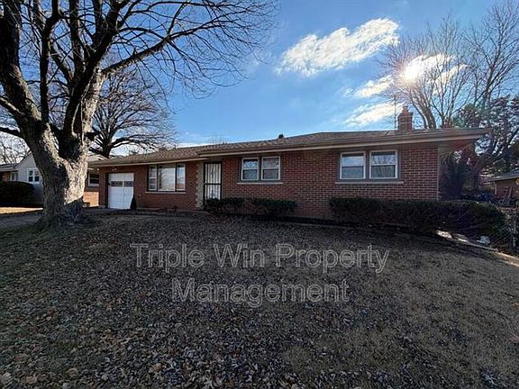 2nd image of 2408 Caverhill Dr